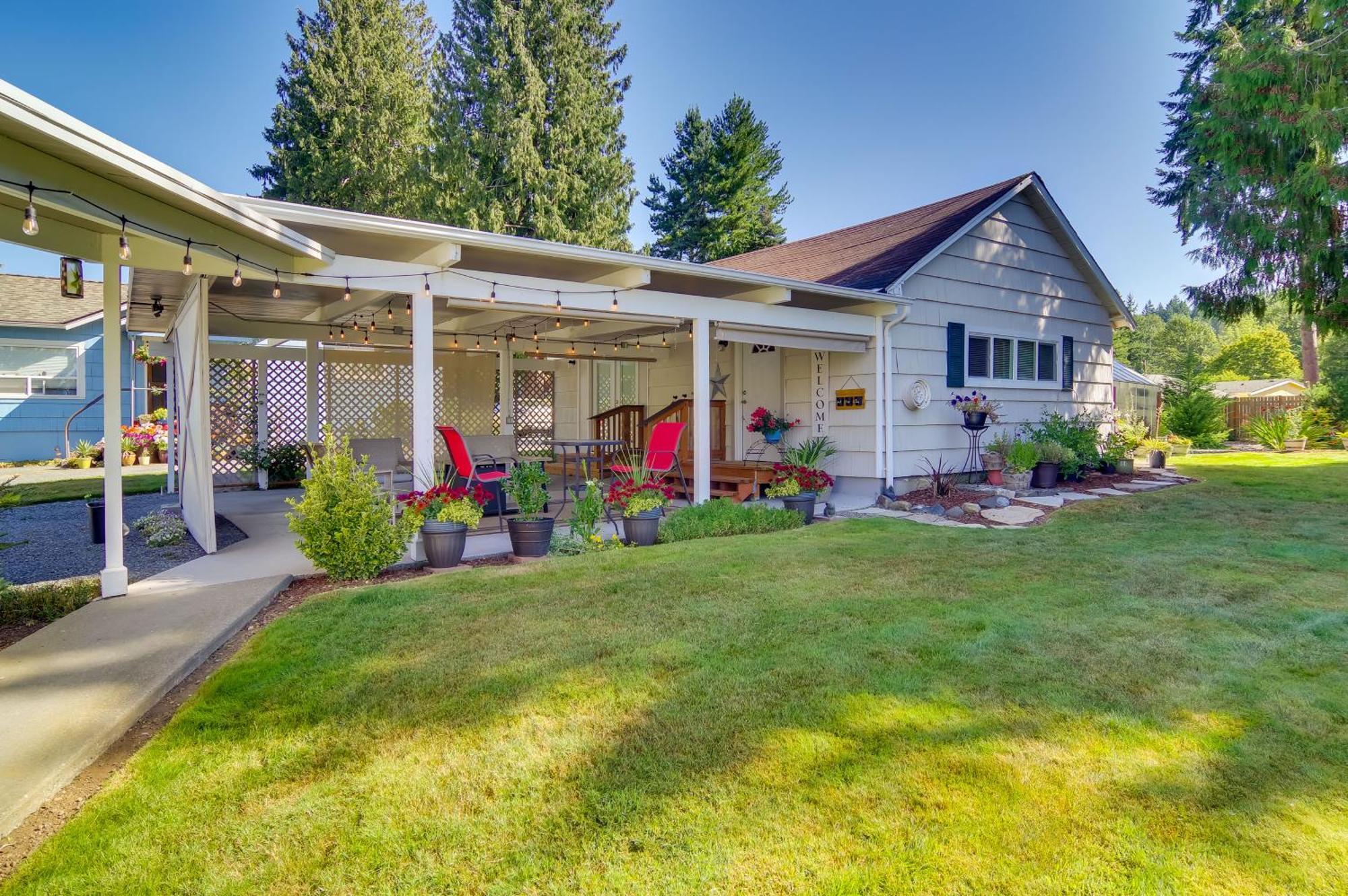 Charming Updated Retreat Walk To Lake Stevens! Kültér fotó